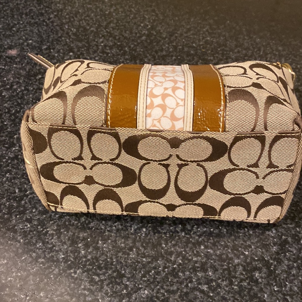 COACH mini bag. #41047 - Picture 5 of 9